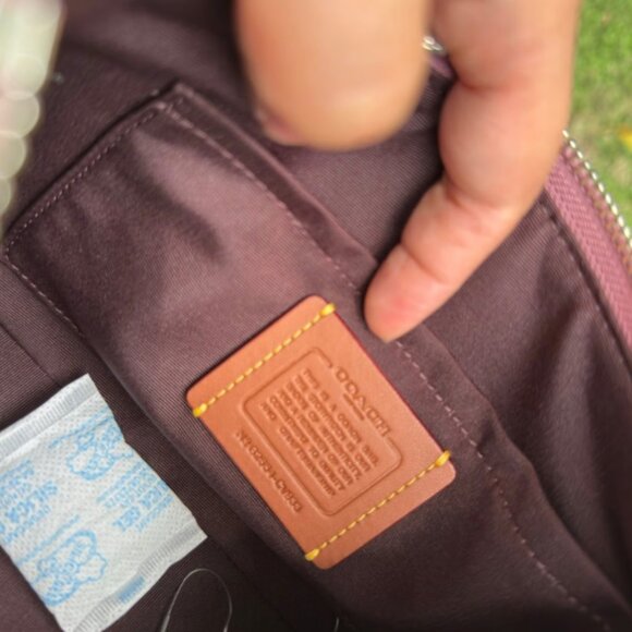 COACH Teri Shoulder Bag In Signature Canvas CV933 Dusty Pink - Picture 6 of 7